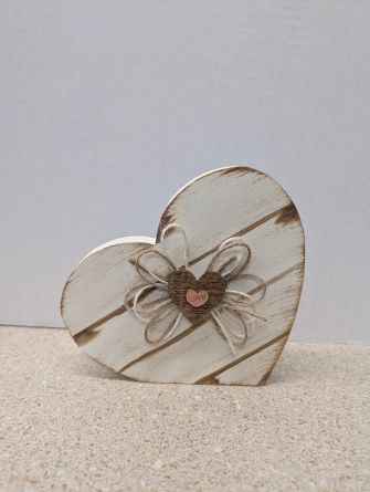 Farmhouse White Wooden Heart 3 Piece Set - Image 2