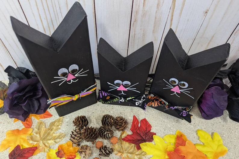 Wooden Halloween Cats Set with Googly Eyes - Image 4