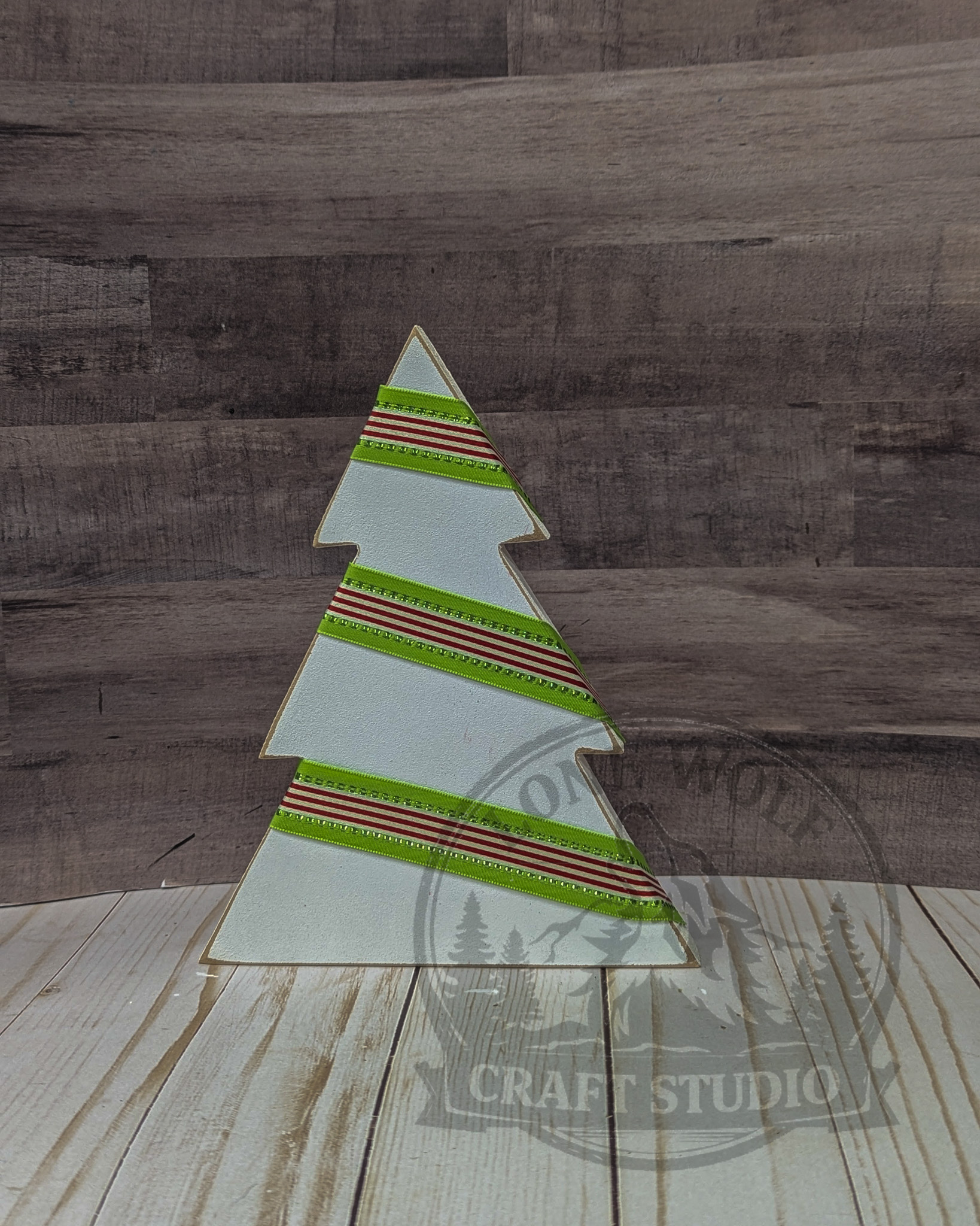 Vibrant Handcrafted Wooden Christmas Tree Set - Image 4