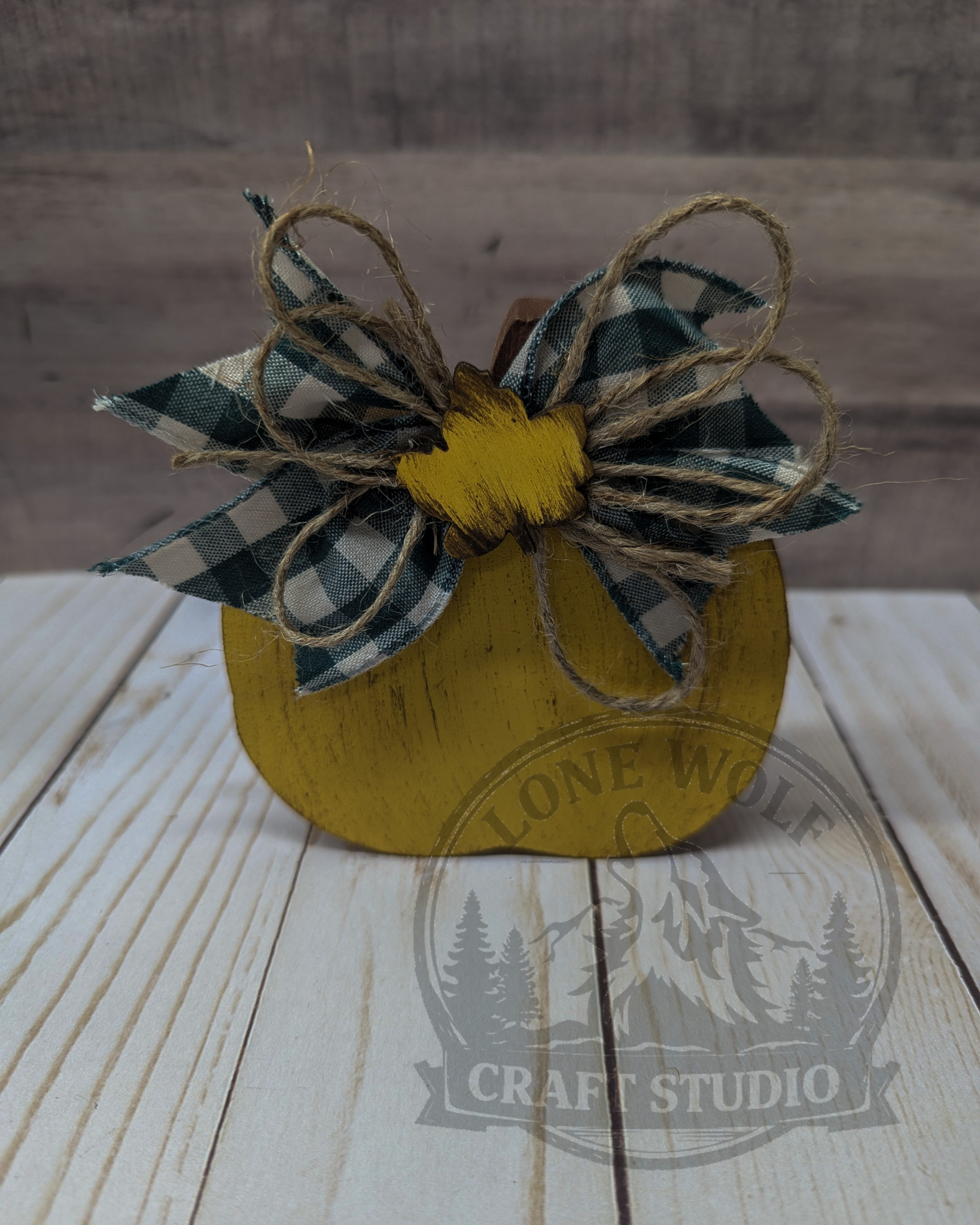 Vintage-Inspired Wooden Pumpkin Trio - Image 4
