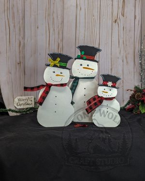 Shelf Sitter Snowmen Family with Festive Hats
